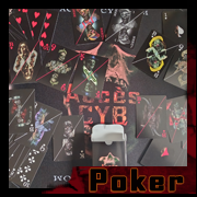 Jeu de poker gothique Deadly Elegance étalé sur tapis